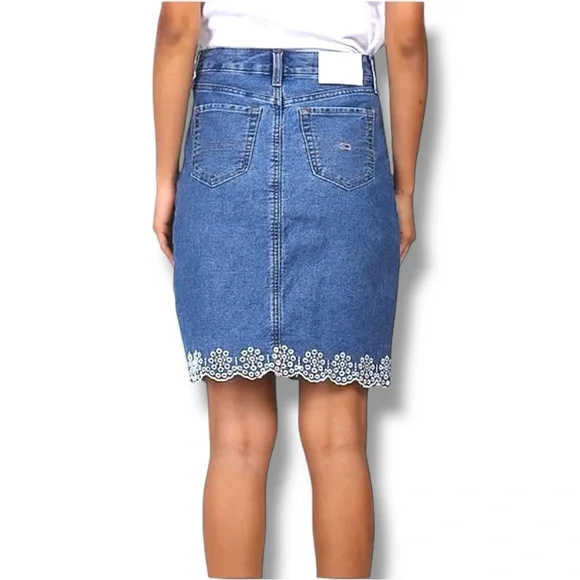 Tommy Hilfiger Light Blue Classic Pencil Denim Skirt with White Floral Detail - Picture 5 of 16
